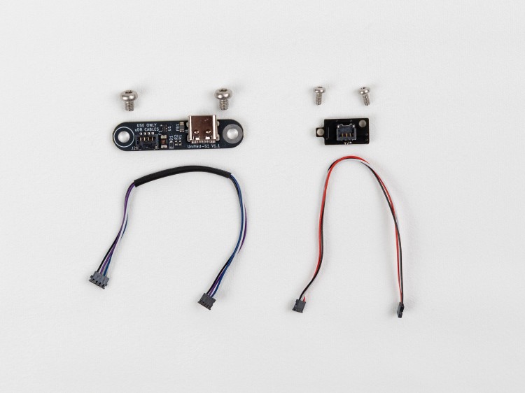 USB and RGB daughterboards with cables